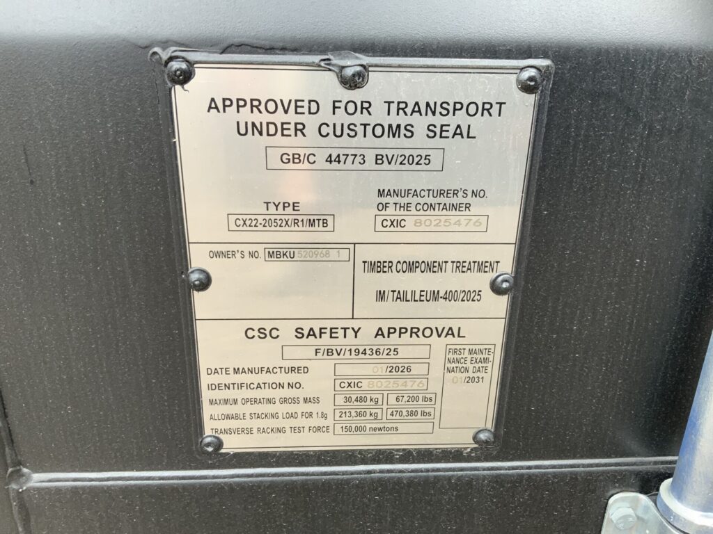 Manufacturer’s ISO identification plate on ContainerKing® asset KNG72373 confirming the 20ft container specification, identification details and 2026 manufacture date.
